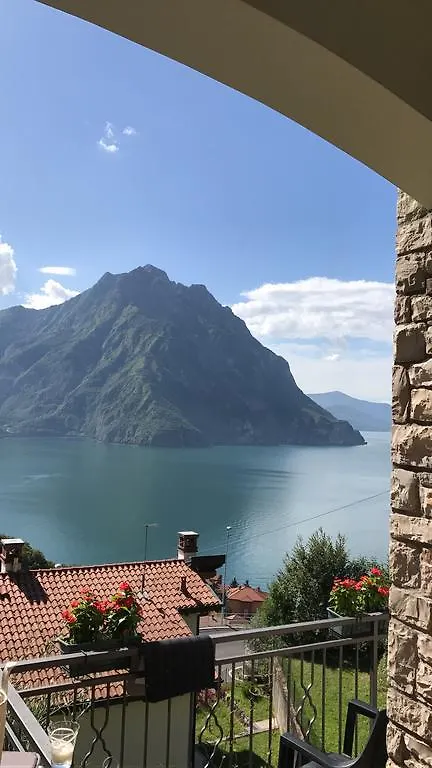 B&B Bellavista Castro  Bed and Breakfast Castro (Lombardy)