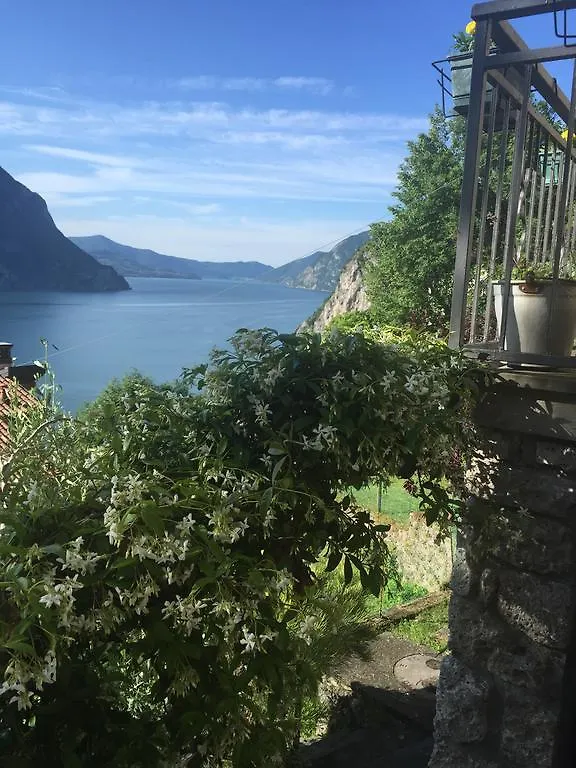 B&B Bellavista Castro  Bed & Breakfast Castro (Lombardy)