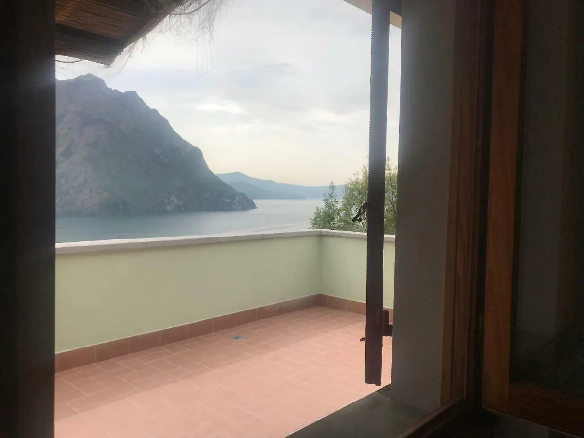 ベッド・アンド・ブレックファスト B&B Bellavista Castro